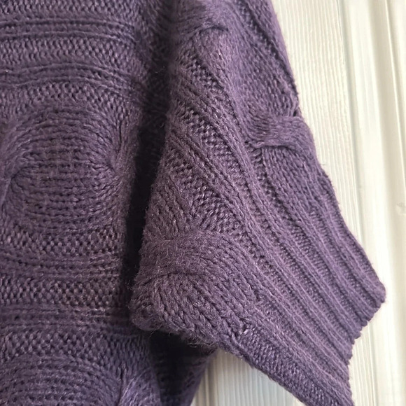 Rue21 Purple Short Dolman Sleeve Sweater - Size Large - Picture 4 of 4